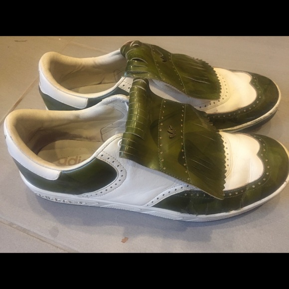 Vintage Adidas Country Club sneakers. - Picture 2 of 4